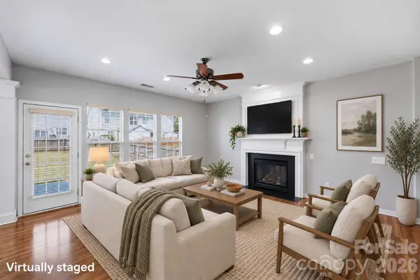 11239 Cypress View Drive, Charlotte, NC 28262
