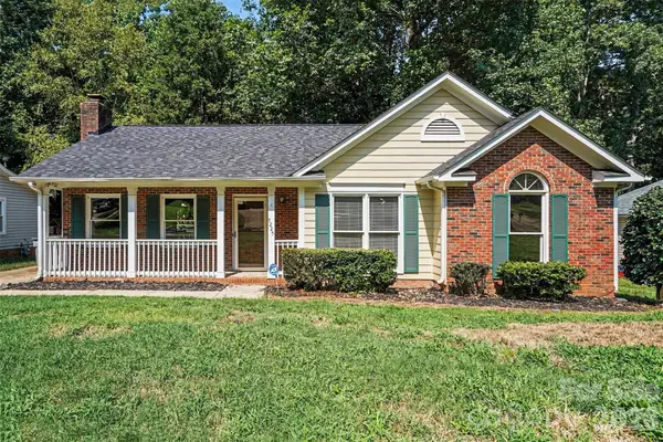 7225 Mcteal Place, Charlotte, NC 28262