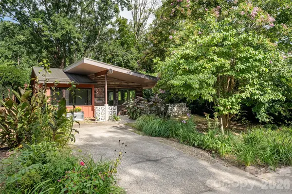 82 Mount Clare Avenue, Asheville, NC 28801