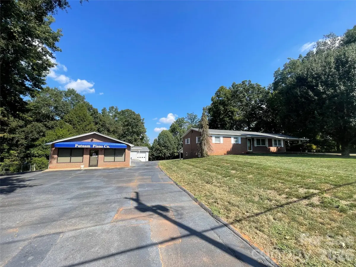 3070 Startown Road, Newton, NC 28658 - #1
