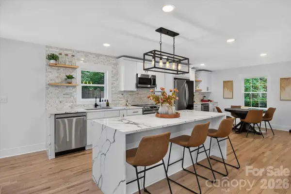 4415 Deepwood Drive, Charlotte, NC 28226