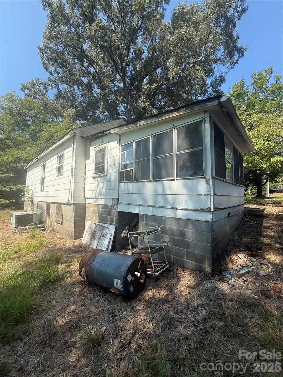 1516 N Aspen Street, Lincolnton, NC 28092 - #2