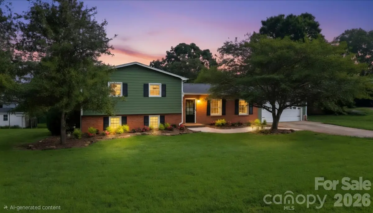 2219 36th Avenue Ne, Hickory, NC 28601 - #1