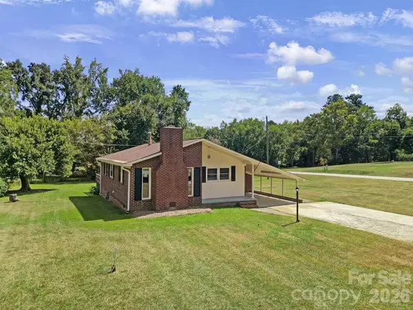 15884 State Highway 200 Highway, Great Falls, SC 29055