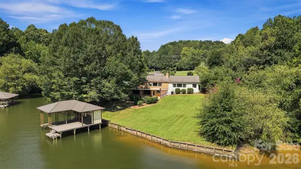 4830 N Center Street, Hickory, NC 28601