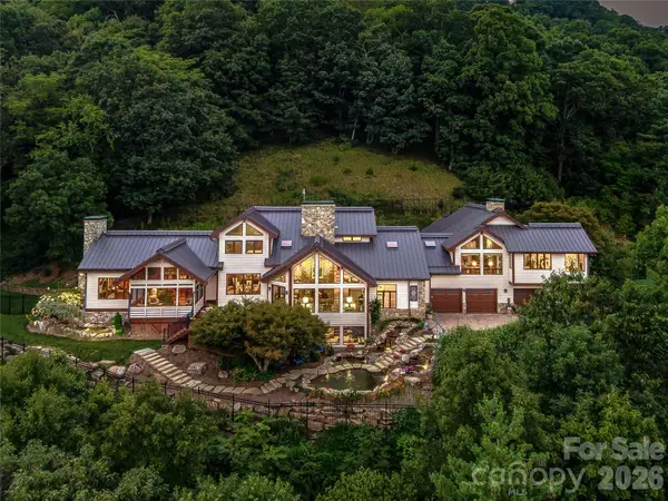 10 Beaverbrook Court, Asheville, NC 28804