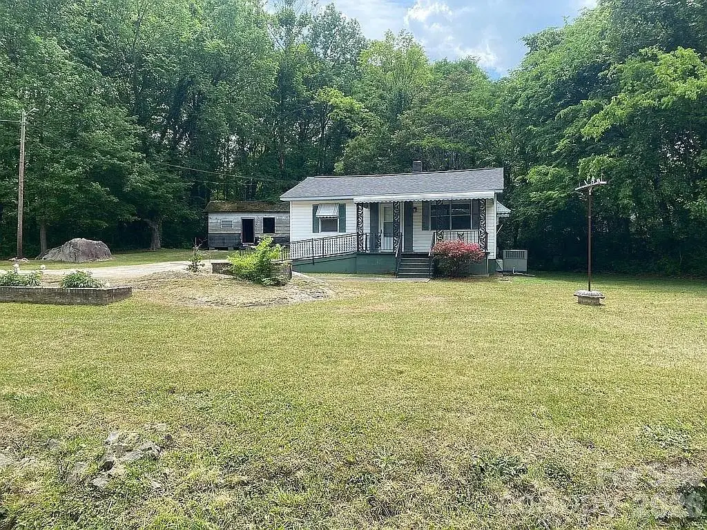 416 S Salisbury Avenue, Spencer, NC 28159 - #1