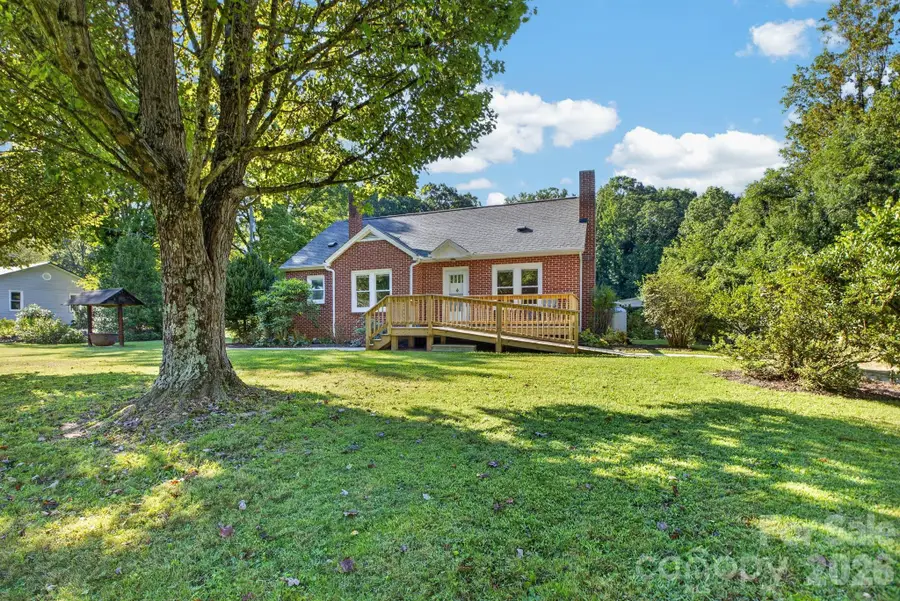 219 Old Us 19 23 Highway, Candler, NC 28715 - #2