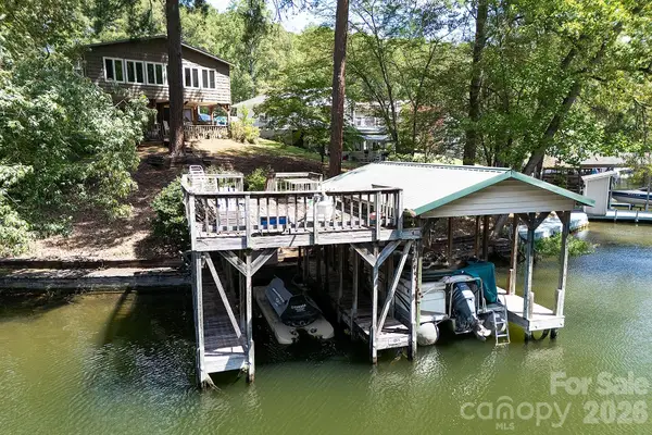 334 Fairway Shores Road, Mount Gilead, NC 27306
