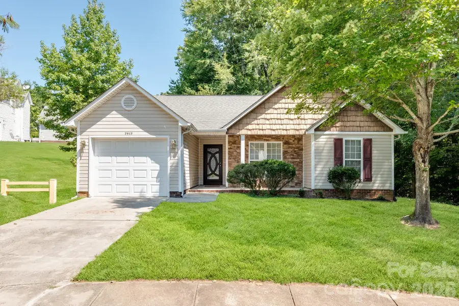 7917 Pebbleridge Drive, Charlotte, NC 28212 - #2