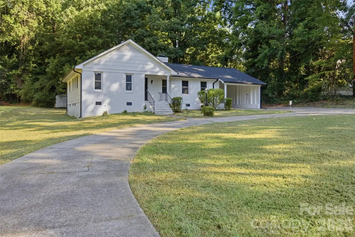 737 Lakeview Drive, Henderson, NC 27536 - #1