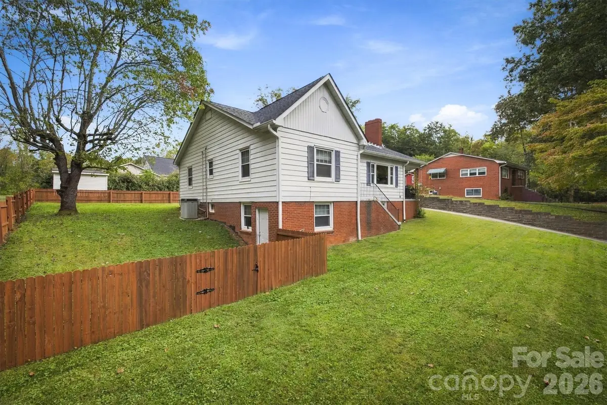 214 Morehead Street, Morganton, NC 28655 - #1