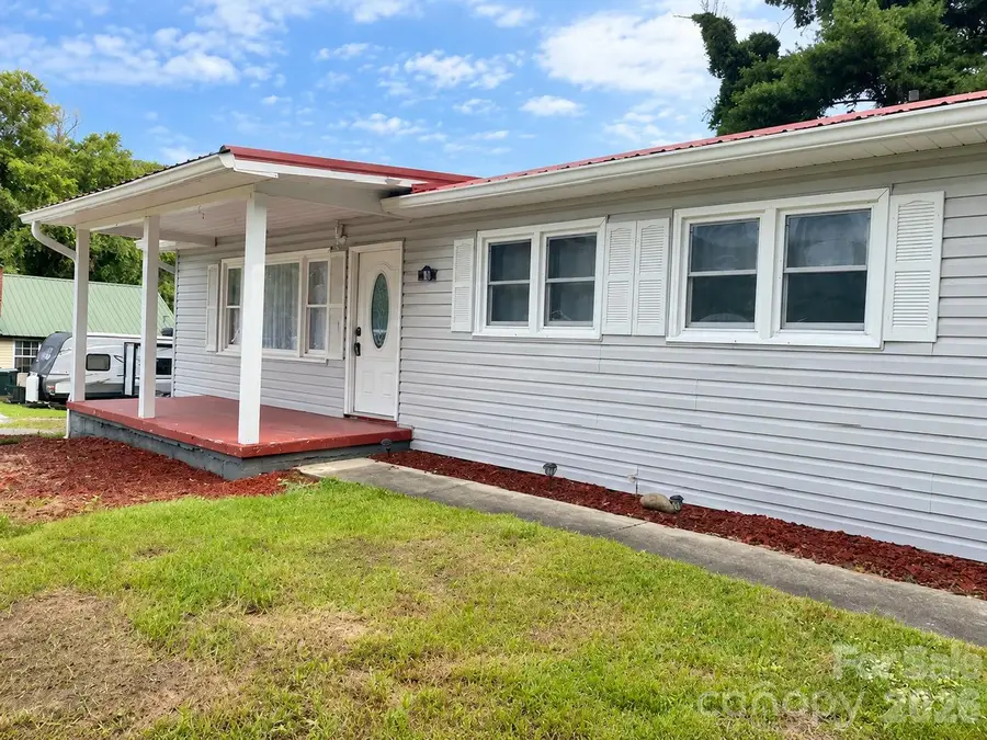 93 Valley View Circle, Waynesville, NC 28786 - #2