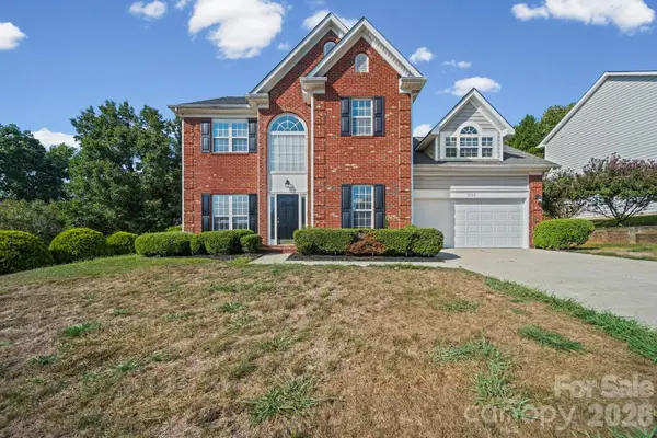 9105 Shepparton Drive, Huntersville, NC 28078