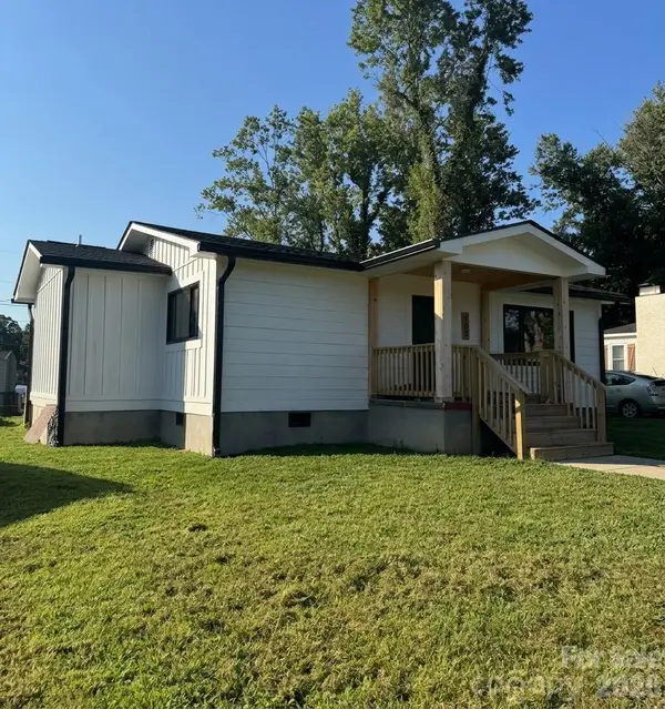 108 Maplewood Knoll Drive #14, East Flat Rock, NC 28726