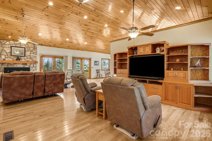 20 Stony Crest Drive, Spruce Pine, NC 28777 - #3