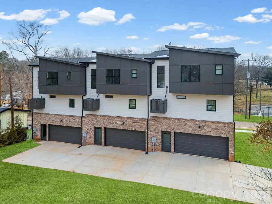 401 N Lee Street #B, Mount Holly, NC 28120 - #2