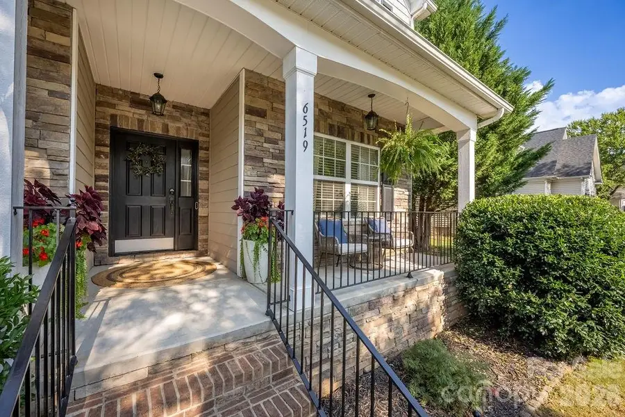 6519 Olmsford Drive, Huntersville, NC 28078 - #2