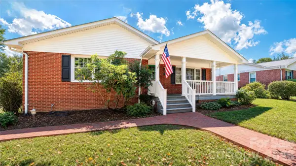 115 N Chestnut Street, Morganton, NC 28655