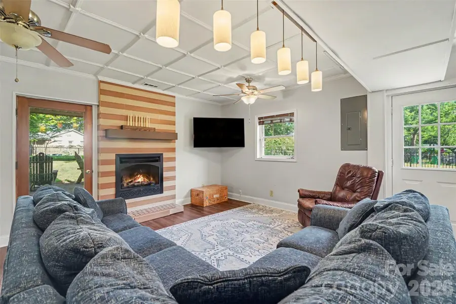 6910 Wrentree Drive, Charlotte, NC 28210 - #3