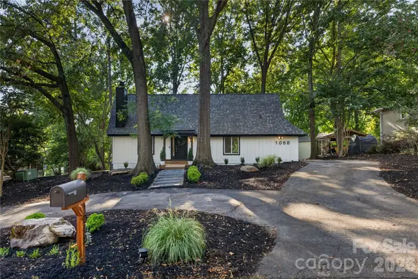 1068 Gauguin Lane, Tega Cay, SC 29708