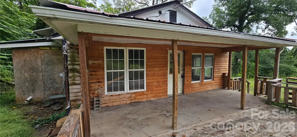 502 Healan Place Nw, Lenoir, NC 28645 - #1
