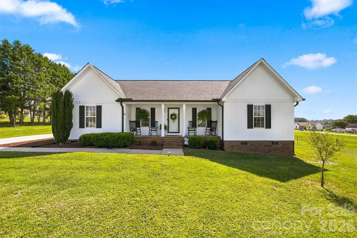 3294 Cascade Trail, Lincolnton, NC 28092 - #1