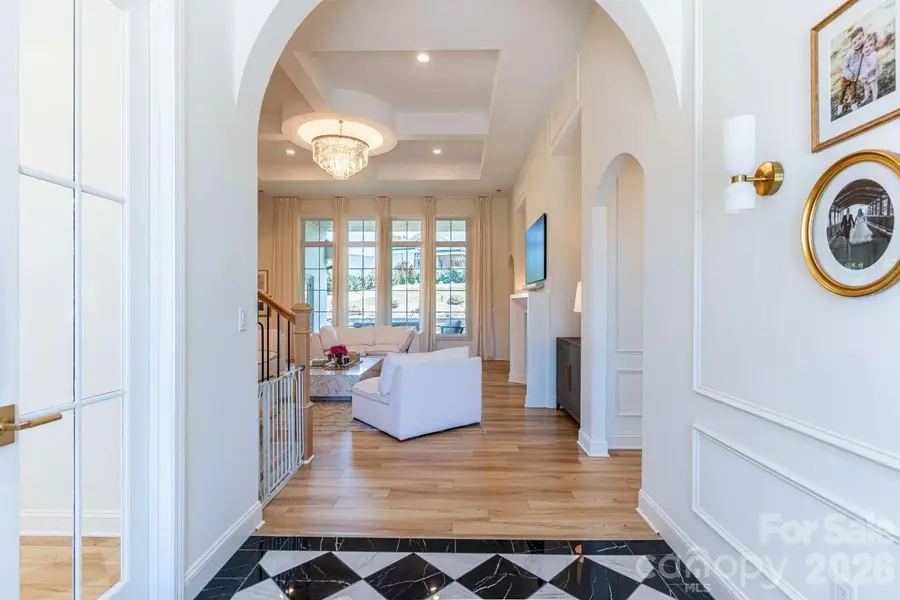 4413 Holly Circle Ne, Conover, NC 28613 - #2