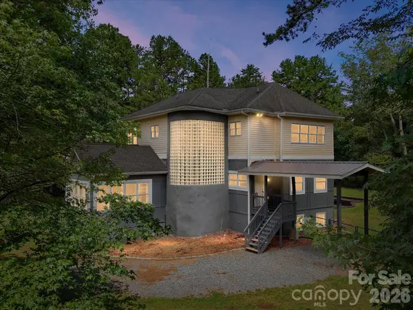 9821 Harvest Lane, Davidson, NC 28036
