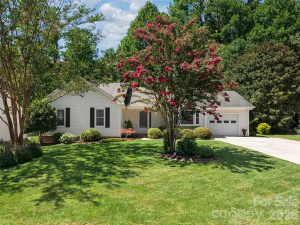 22 Southchase Drive, Fletcher, NC 28732