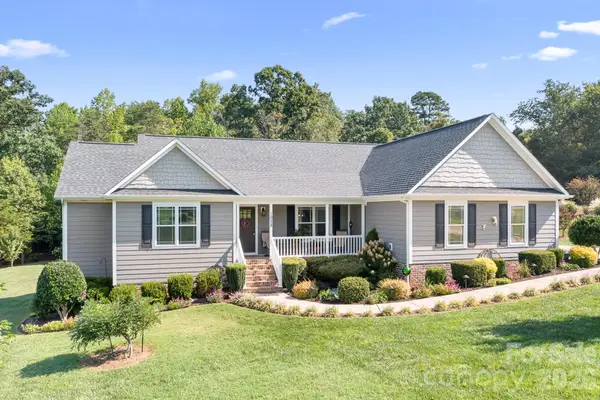 1928 Cordia Circle, Newton, NC 28658