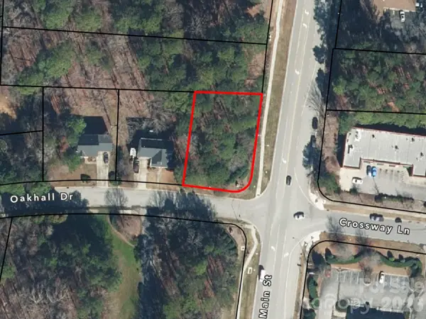 817 Oakhall Drive, Holly Springs, NC 27540