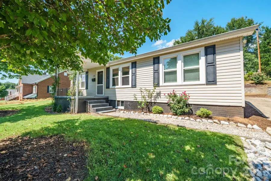 106 Cascade Street, Morganton, NC 28655 - #2