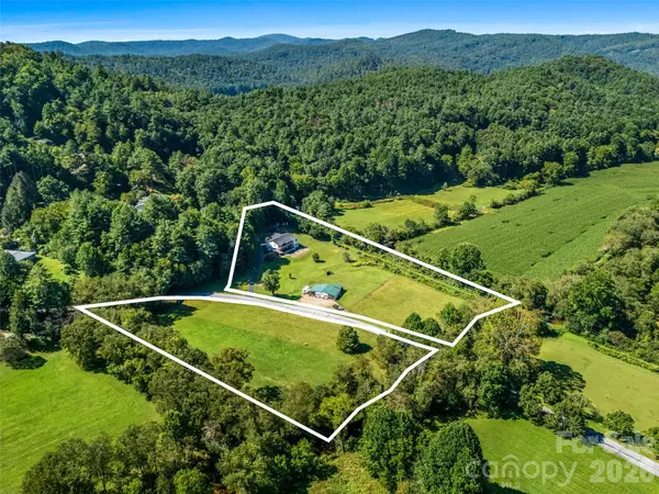 202 Morgan Drive, Penrose, NC 28766