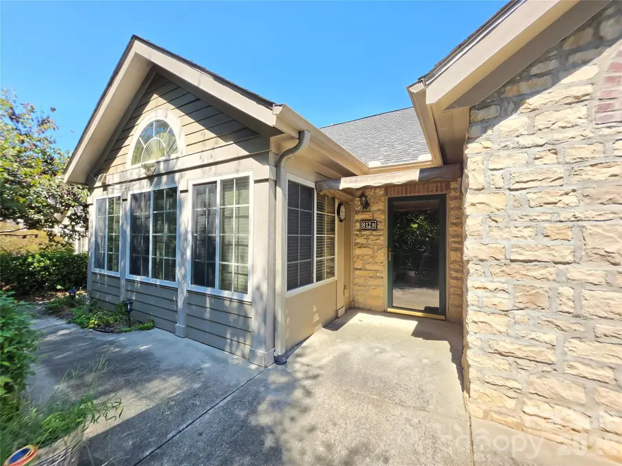 812 Wynnshire Drive #B, Hickory, NC 28601 - #2