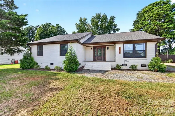 2519 Matthews Mint Hill Road, Matthews, NC 28105