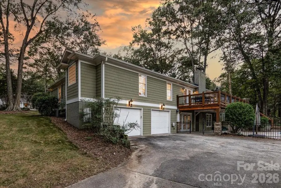 5400 Mcalpine Farm Road, Charlotte, NC 28226 - #3