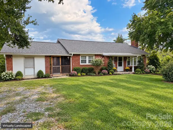 683 Mcdaniel Road, Lake Lure, NC 28746