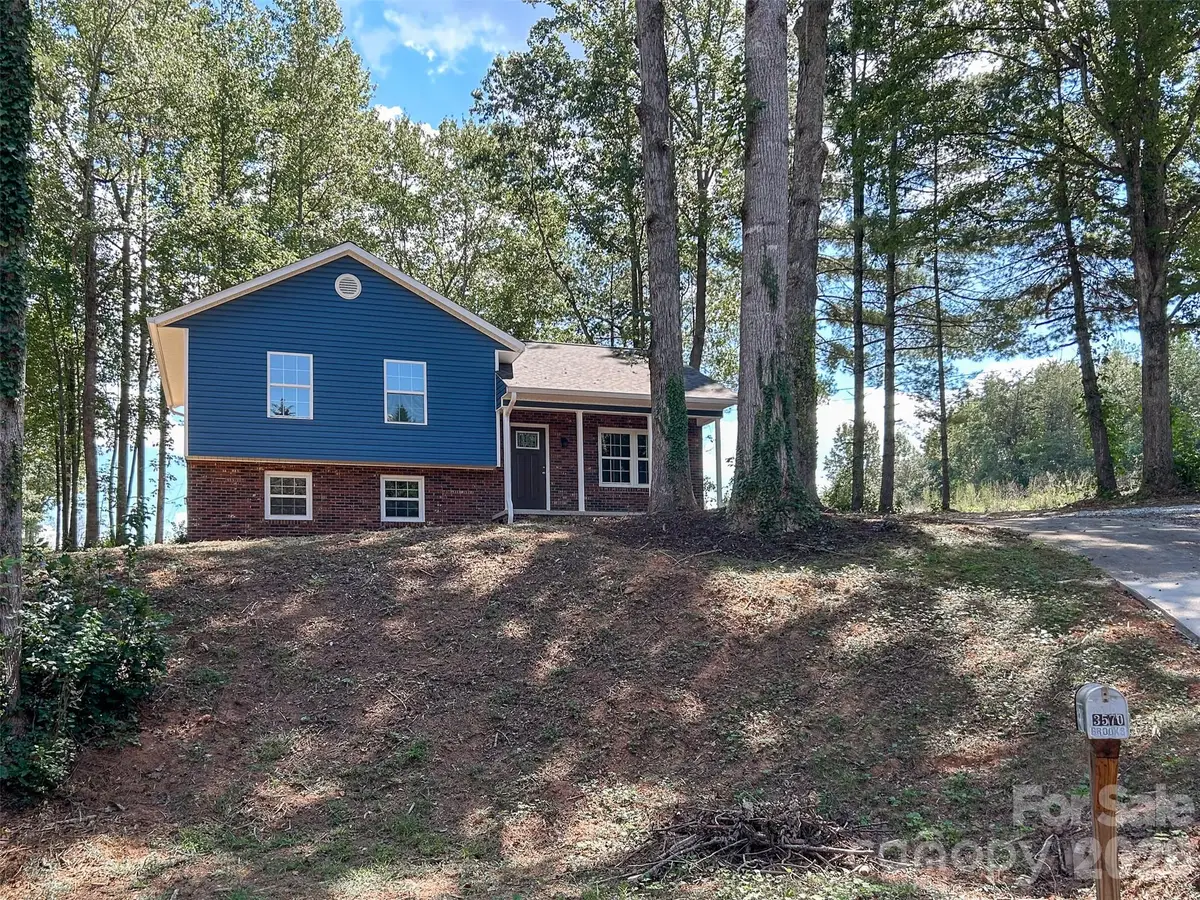 3570 Brook Street, Lenoir, NC 28645 - #1