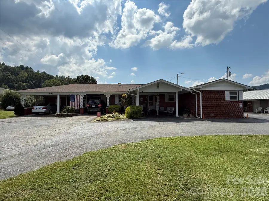 251 Rodney Orr Bypass, Robbinsville, NC 28771 - #2