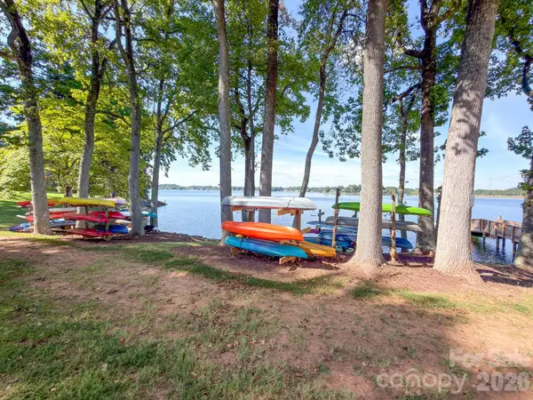 327 Northwest Drive, Davidson, NC 28036