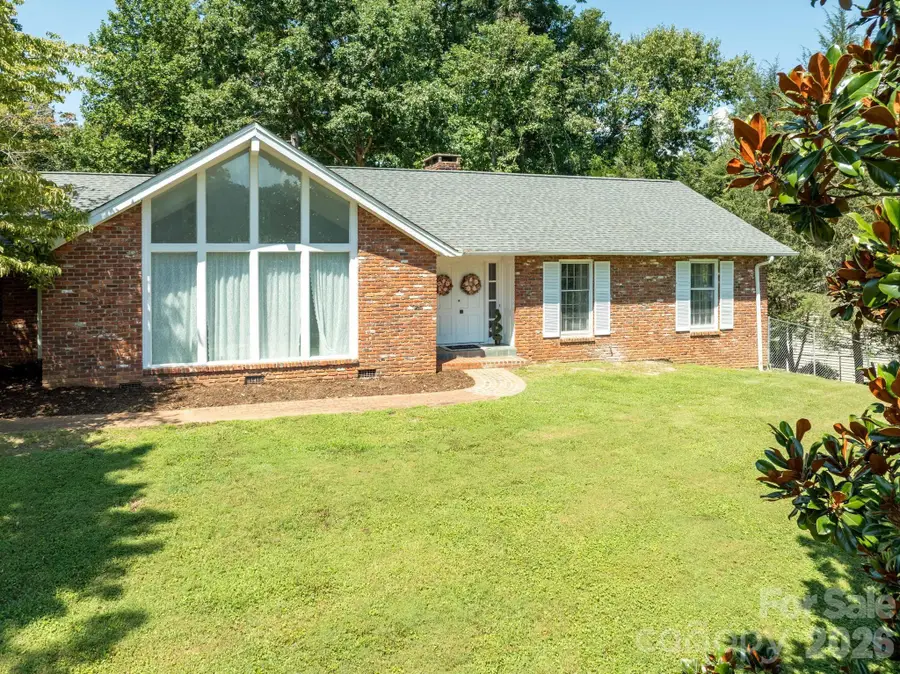 935 Ridgewood Drive Ne, Lenoir, NC 28645 - #2