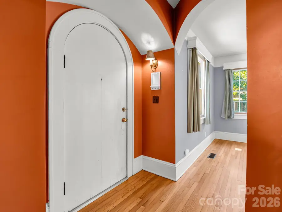 323 Blythe Street, Hendersonville, NC 28739 - #2