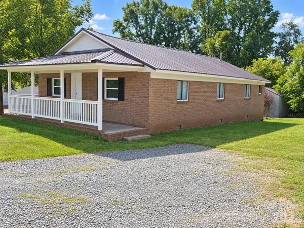 1231 Bradford Heights Road, Gastonia, NC 28054