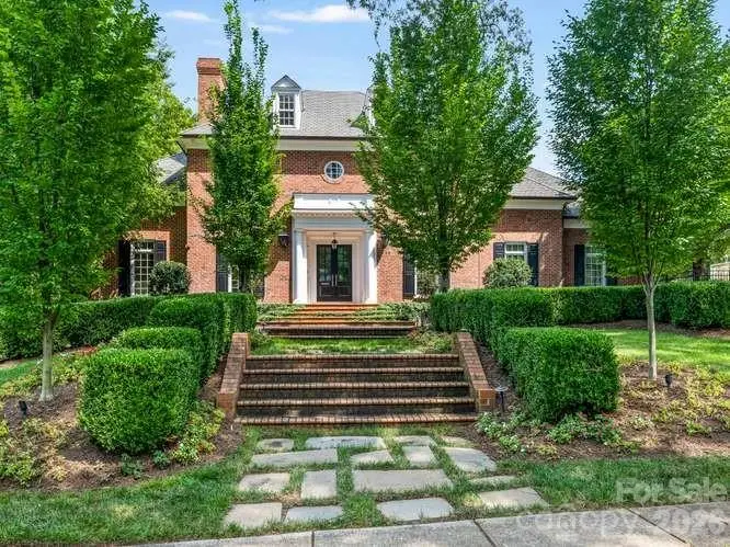 1811 Queens Road W, Charlotte, NC 28207 - #1