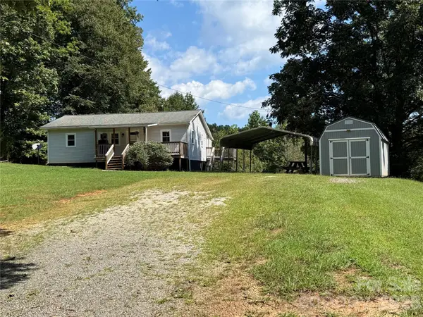 44 Oak Hill Road, Nebo, NC 28761