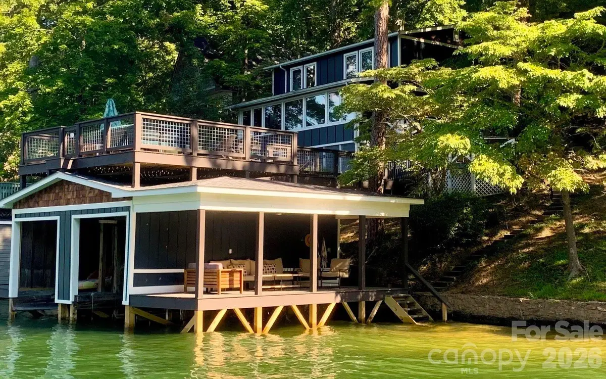 138 Hummingbird Cove, Lake Lure, NC 28746 - #1