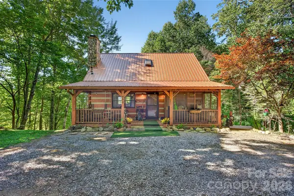 602 Quail Cove Road, Clyde, NC 28721
