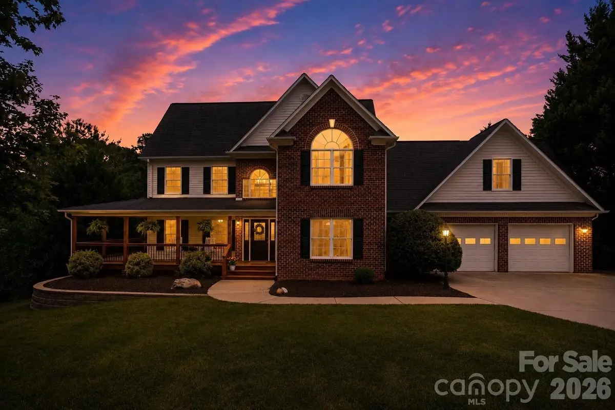 4616 20th Street Place Ne, Hickory, NC 28601 - #1