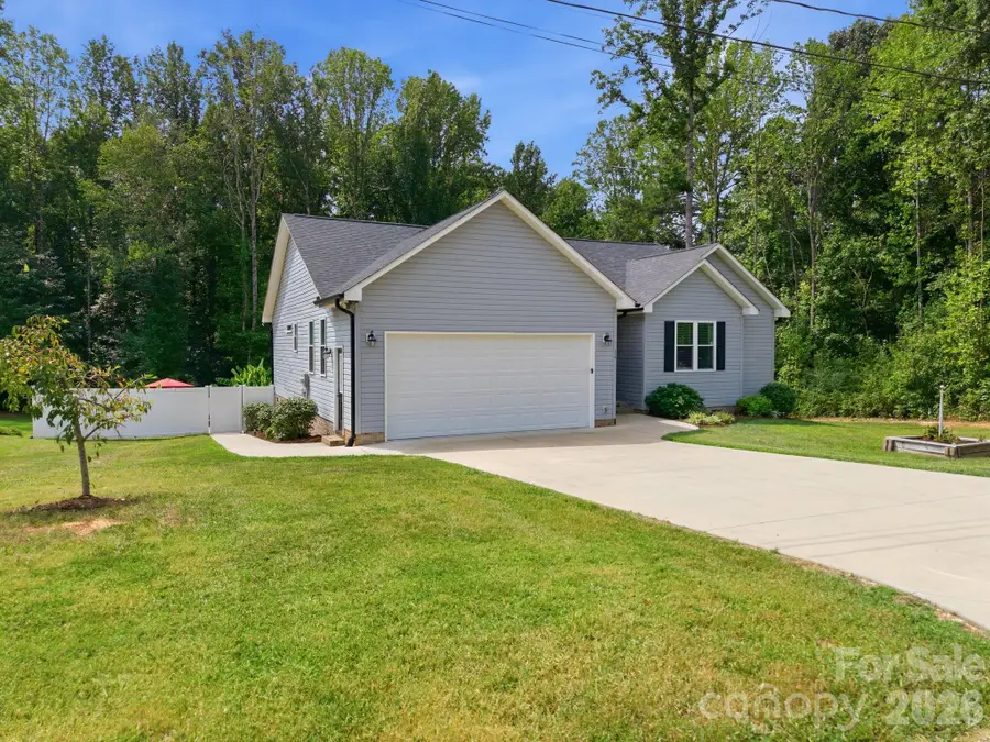 218 S Cleo Avenue, Granite Quarry, NC 28146 - #2